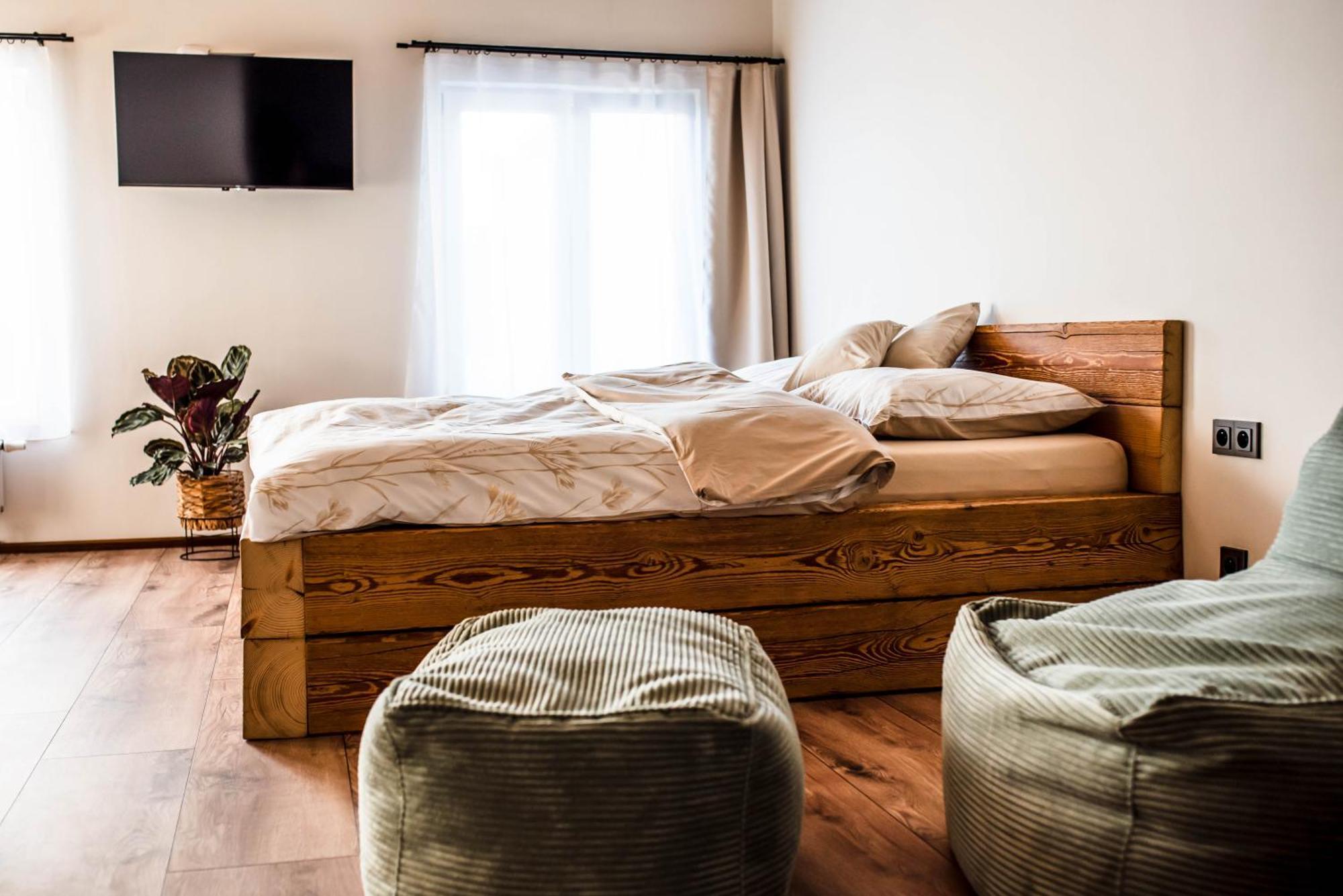 Apartmany Zeme Nove Mesto pod Smrkem Esterno foto