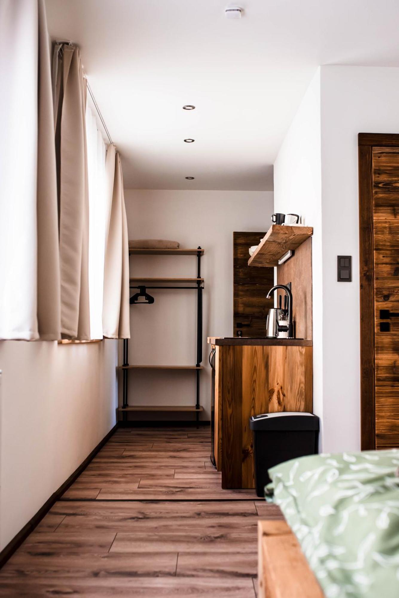 Apartmany Zeme Nove Mesto pod Smrkem Esterno foto
