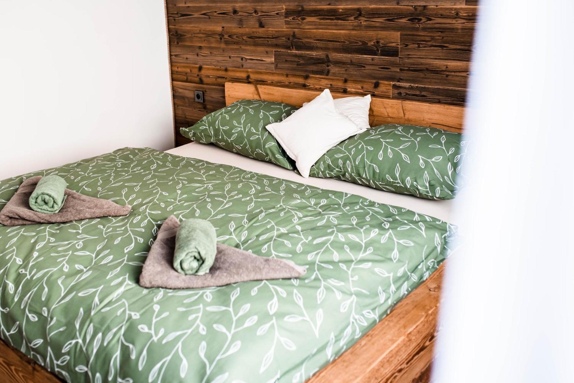 Apartmany Zeme Nove Mesto pod Smrkem Esterno foto