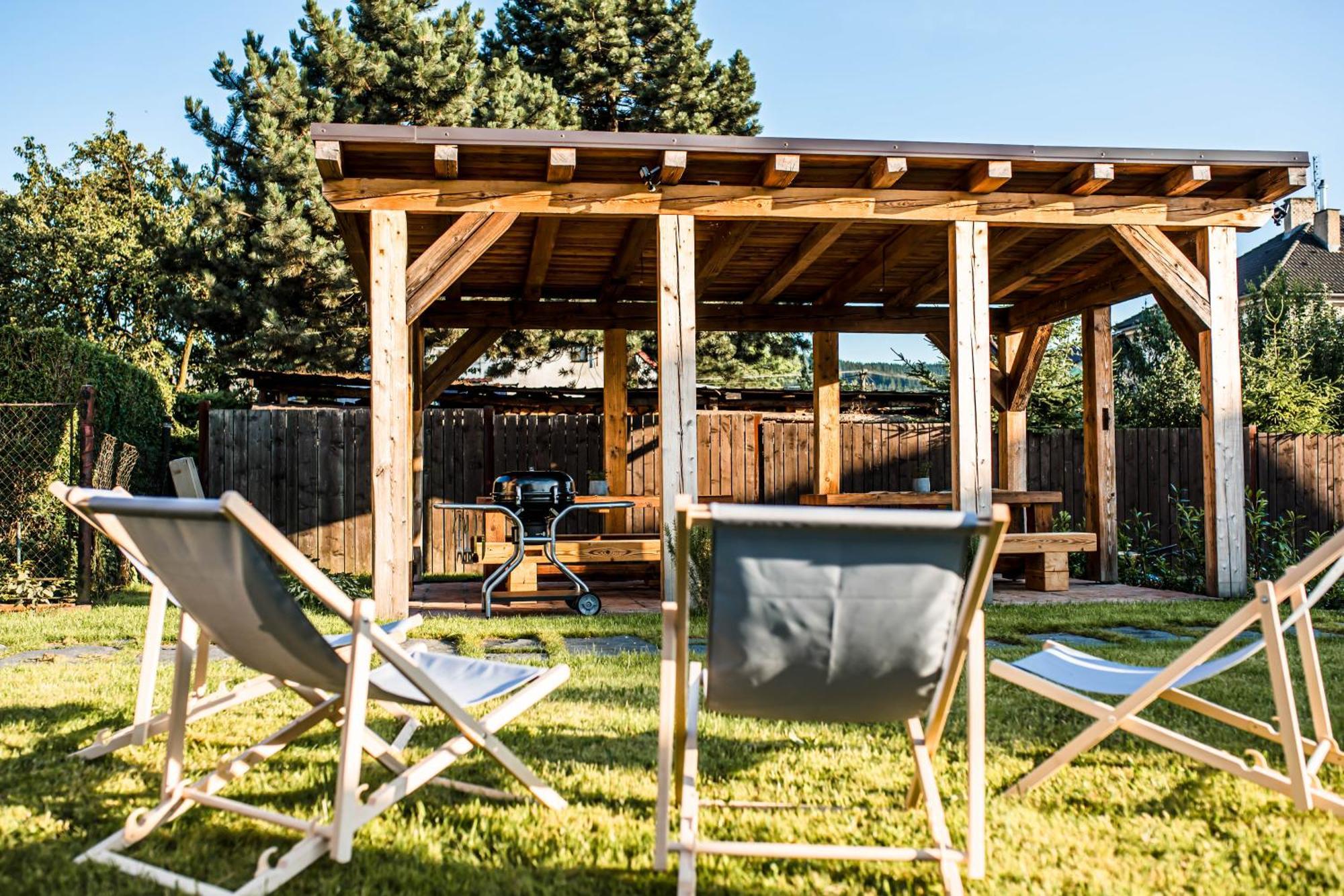 Apartmany Zeme Nove Mesto pod Smrkem Esterno foto
